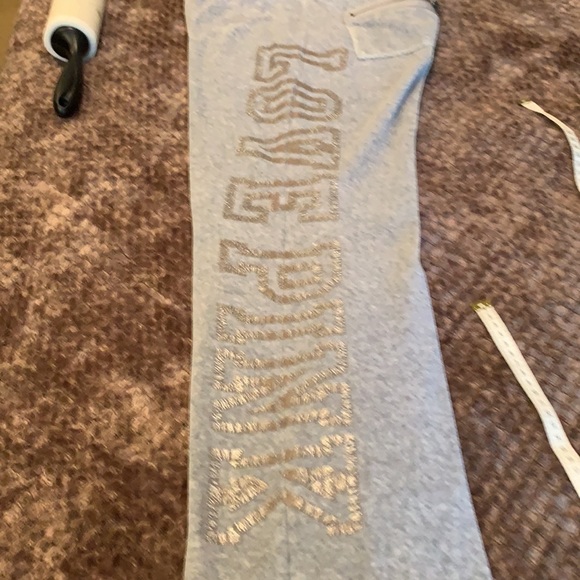 VS PINK velour wide leg sweat pants. - Picture 6 of 11